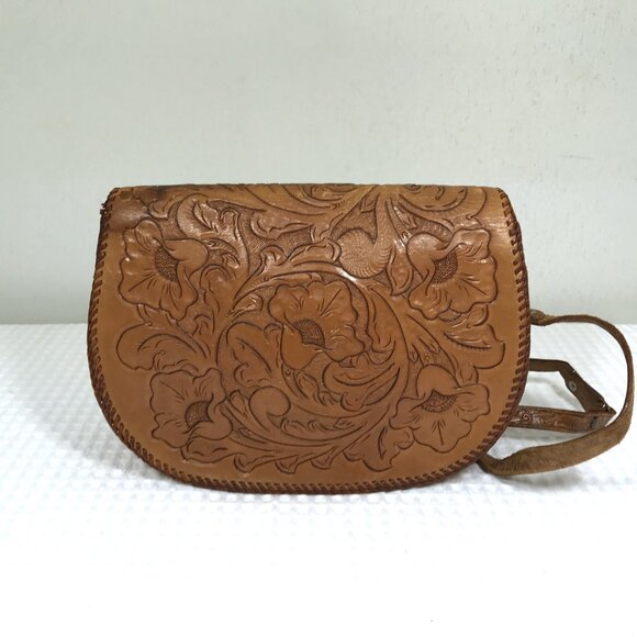 Vintage 70s Tooled Leather Shoulder Bag Hibiscus Floral - Picture 5 of 16